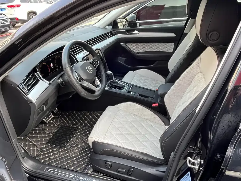 Volkswagen Magotan 2023 из CN, фото 7