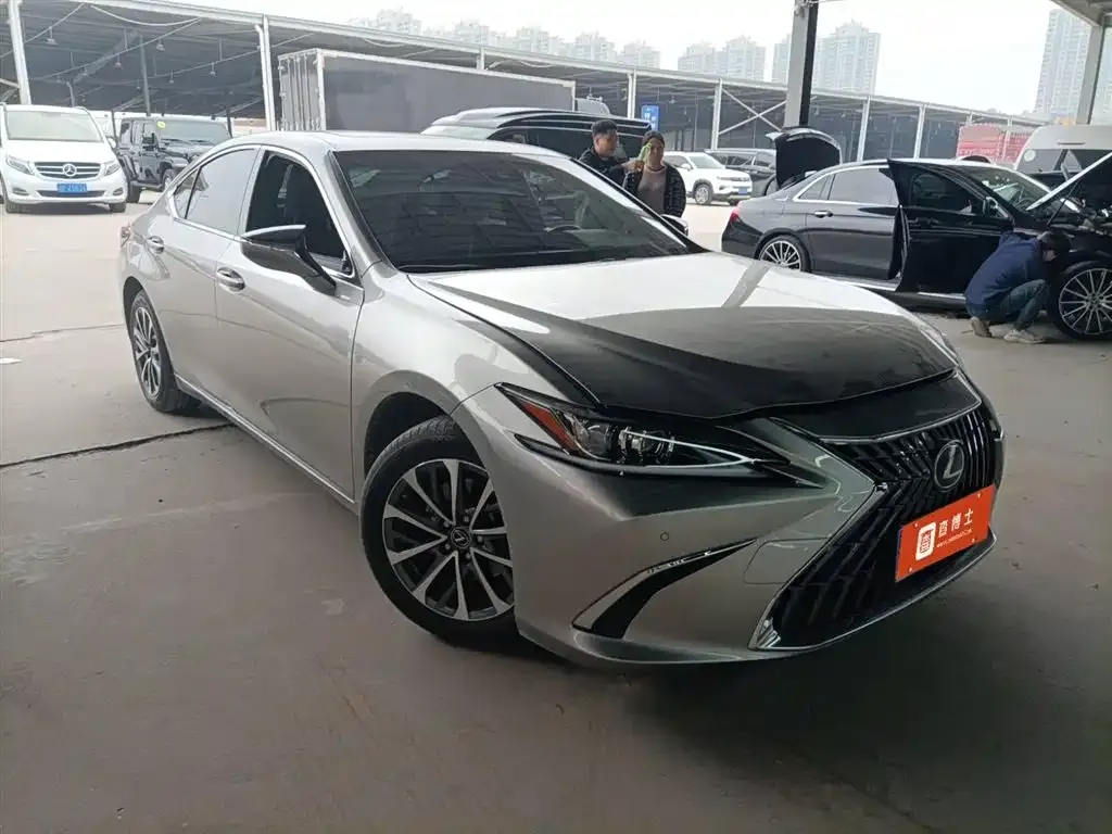 Lexus ES 2025 из CN, фото 2