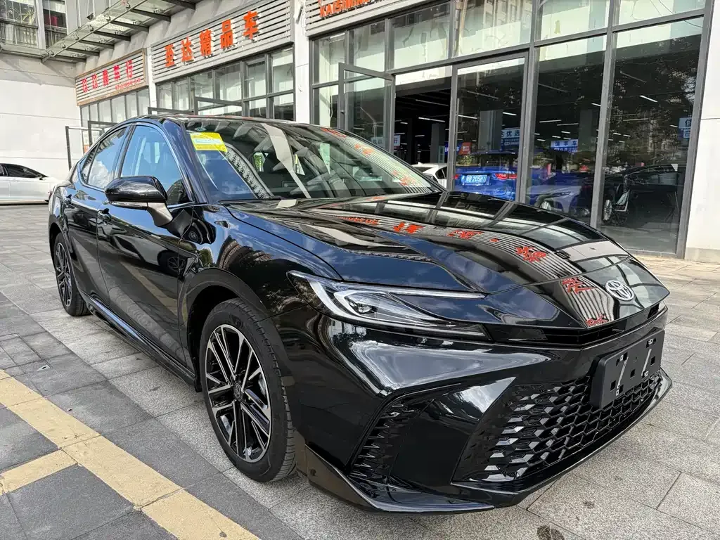 Toyota Camry 2025 из CN, фото 3