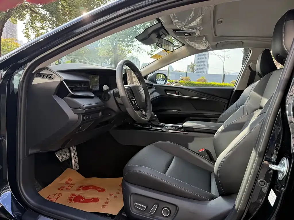 Toyota Camry 2025 из CN, фото 9