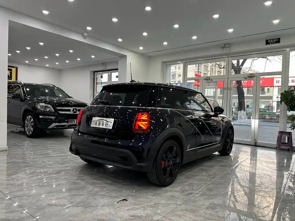 MINI Cooper (3-door) 2024 из CN, фото 4