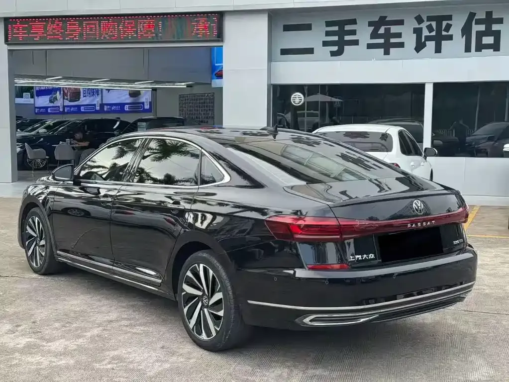 Volkswagen Passat 2022 из CN, фото 4