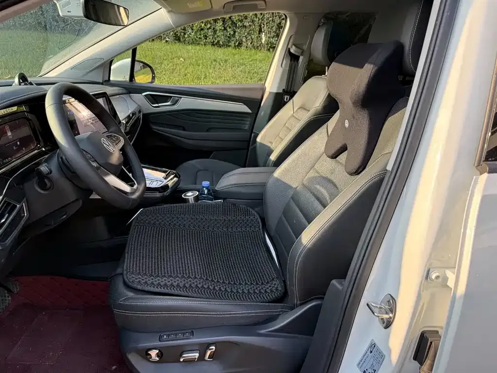 Volkswagen Talagon 2023 из CN, фото 8