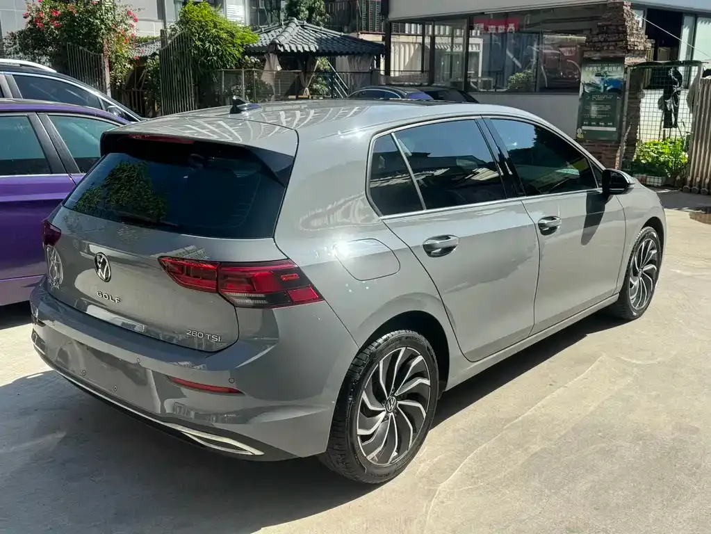 Volkswagen Golf 2022 из CN, фото 7