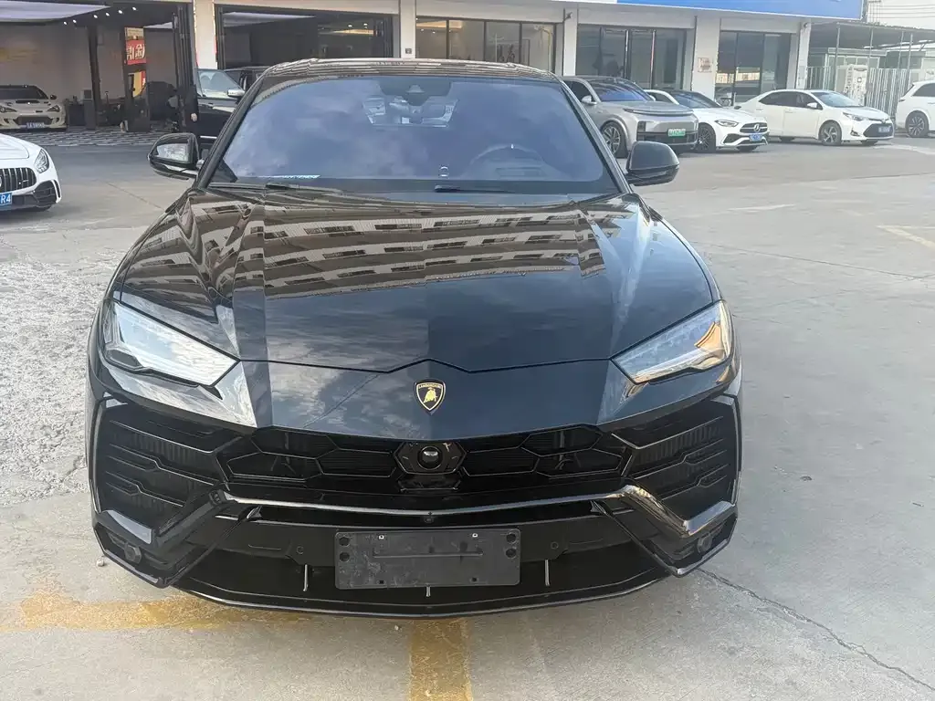 Lamborghini Urus 2021 из CN, фото 2