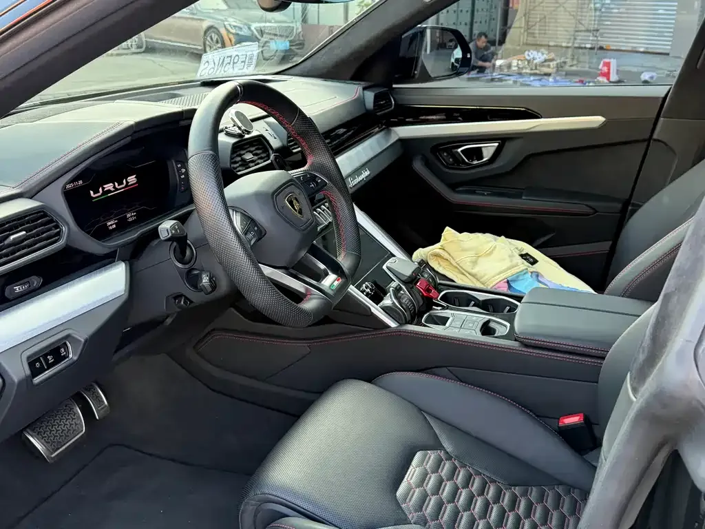 Lamborghini Urus 2021 из CN, фото 4
