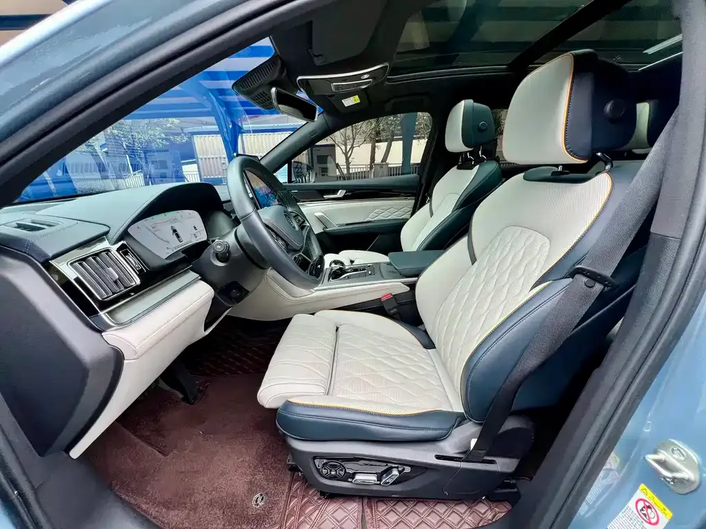 BYD Tang New Energy 2023 из CN, фото 8