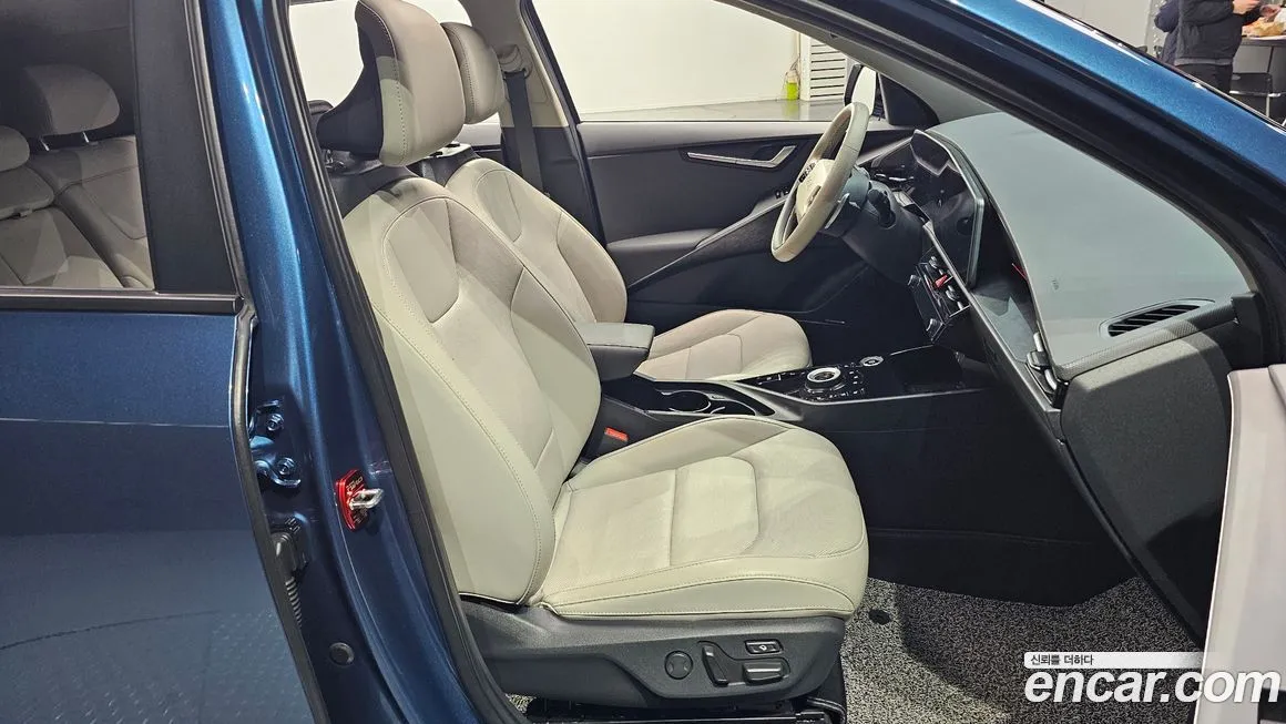 Kia Niro — фото 10