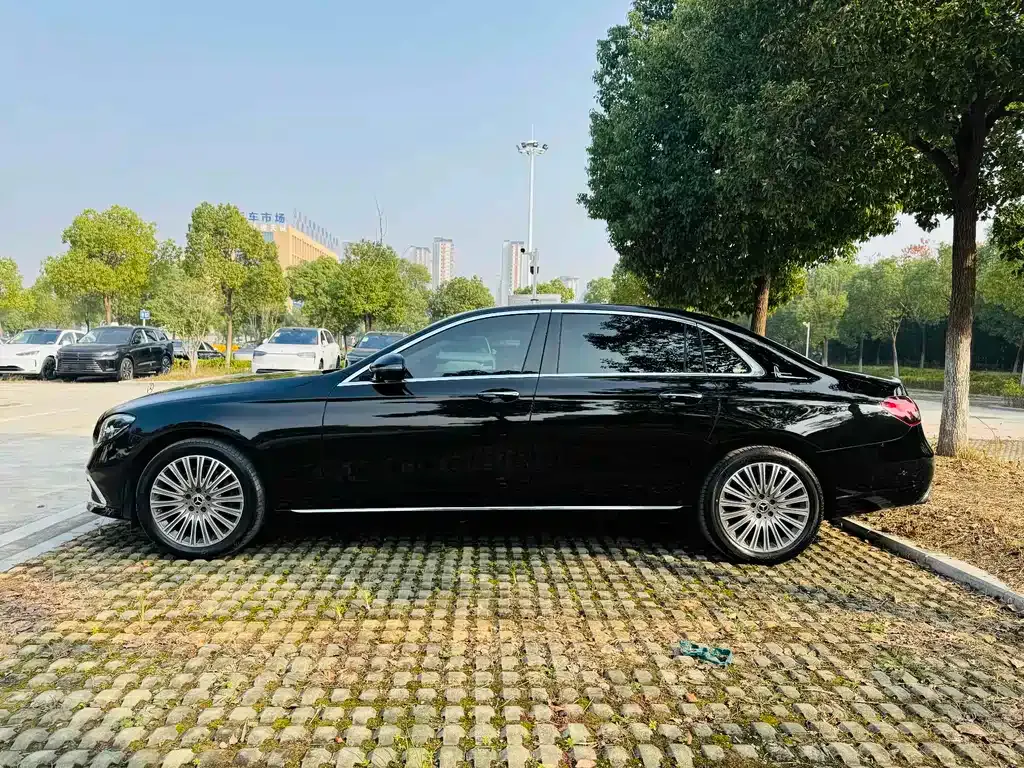 Mercedes-Benz E-Class 2023 из CN, фото 4