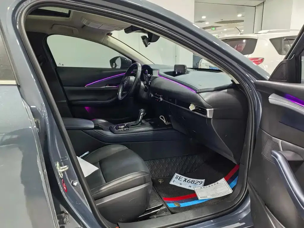 Mazda CX-30 2022 из CN, фото 6