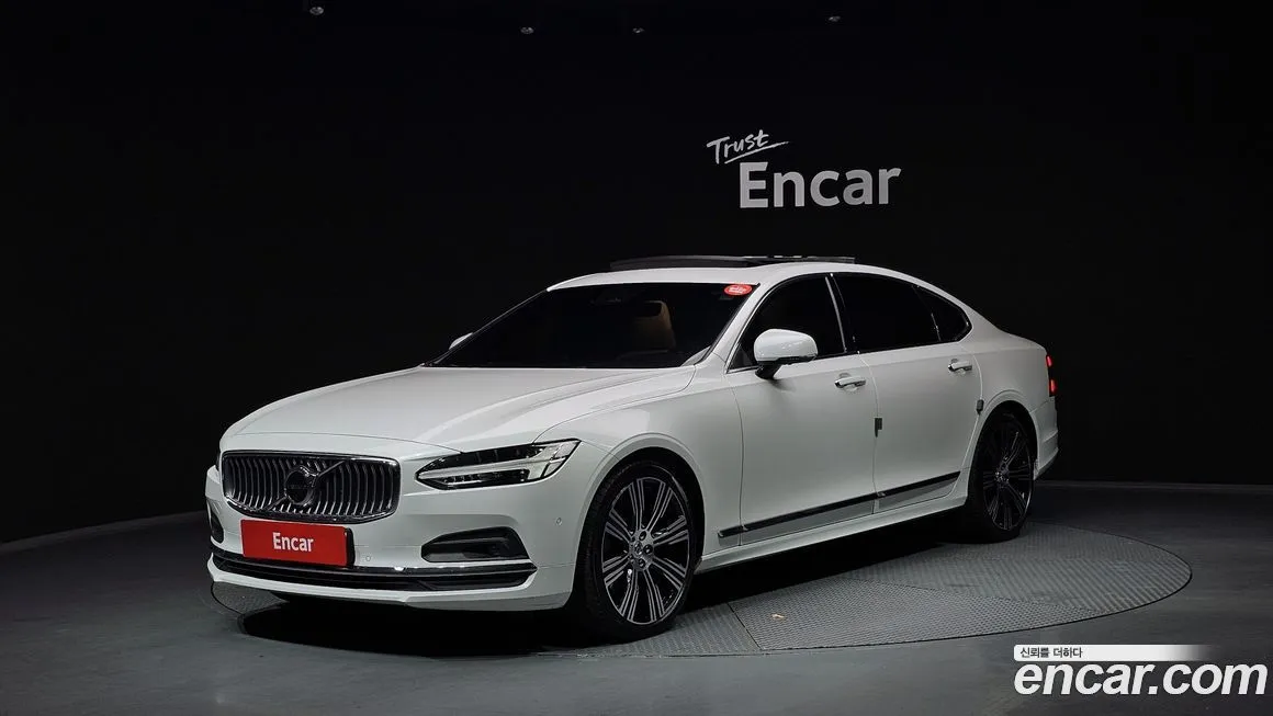 Volvo S90 — фото 1