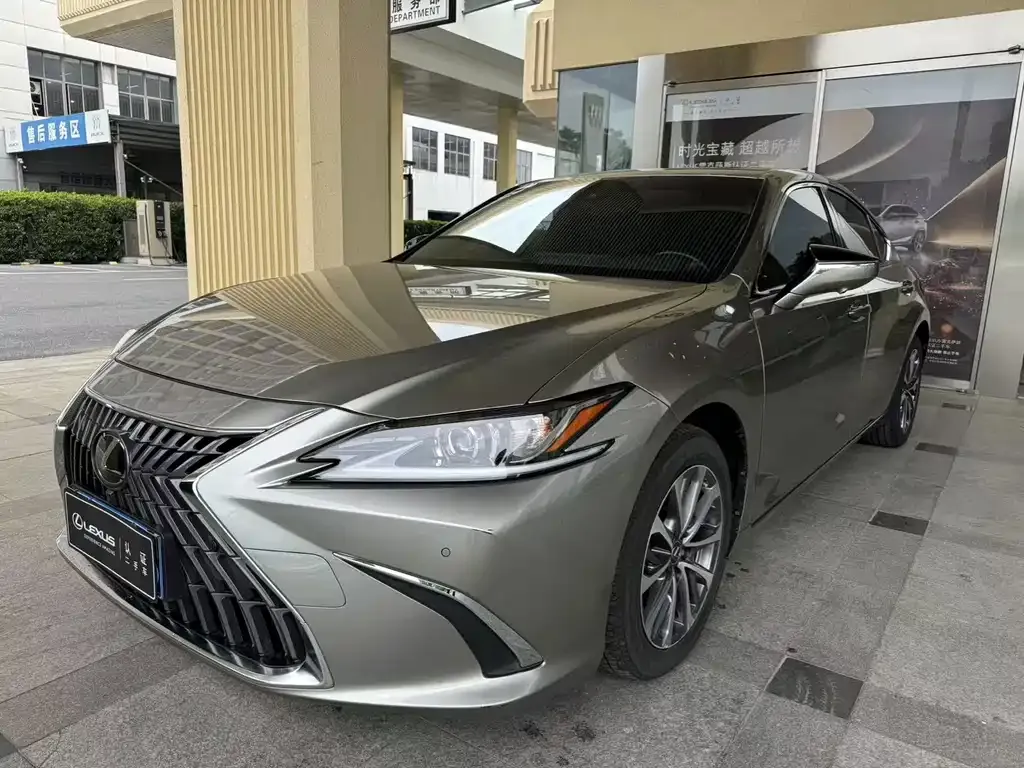 Lexus ES 2022 из CN, фото 1