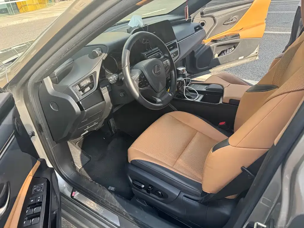 Lexus ES 2022 из CN, фото 5