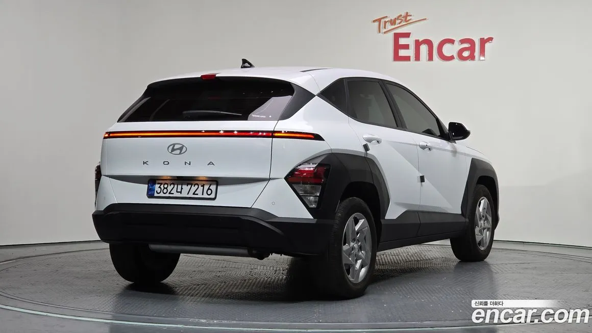 Hyundai Kona — фото 2