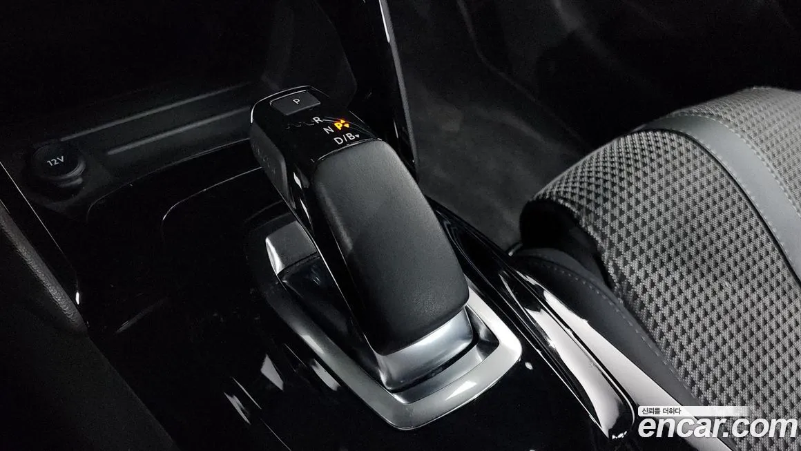 Peugeot 208 2022 из KR, фото 9