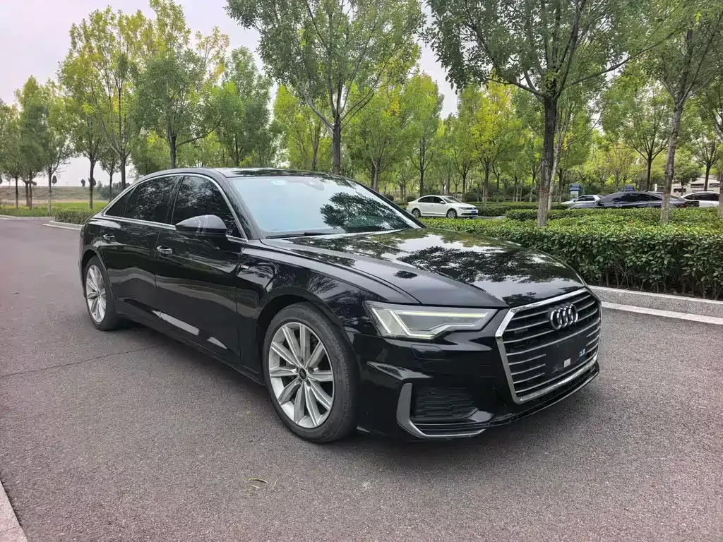 Audi A6L 2022 из CN, фото 2