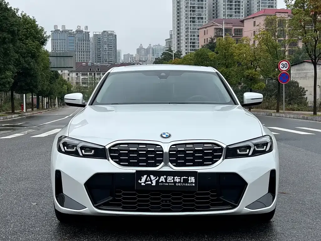 BMW 3 Series 2024 из CN, фото 3