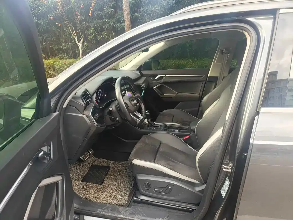 Audi Q3 2021 из CN, фото 7