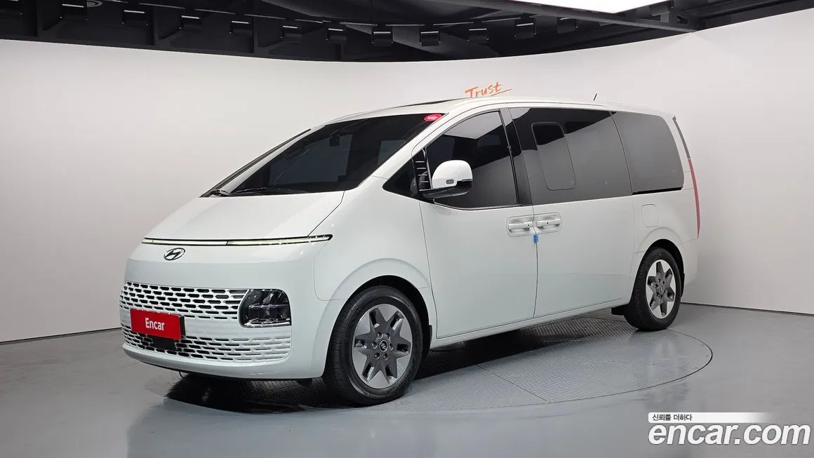 Hyundai Staria 2023 из KR, фото 1