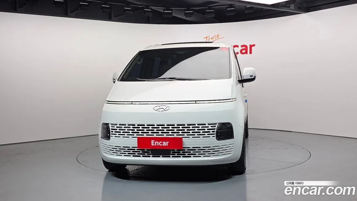 Hyundai Staria 2023 из KR, фото 3