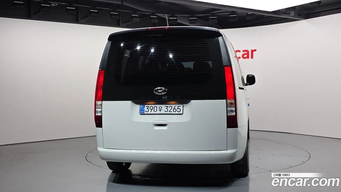 Hyundai Staria 2023 из KR, фото 4