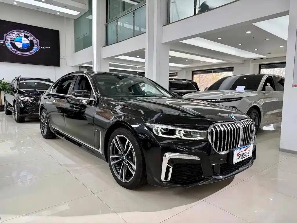 BMW 7 Series — фото 3