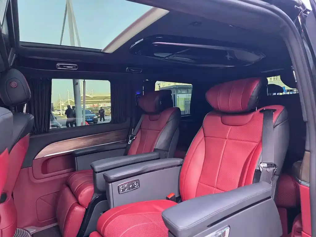 Mercedes-Benz V-Class 2024 из CN, фото 10
