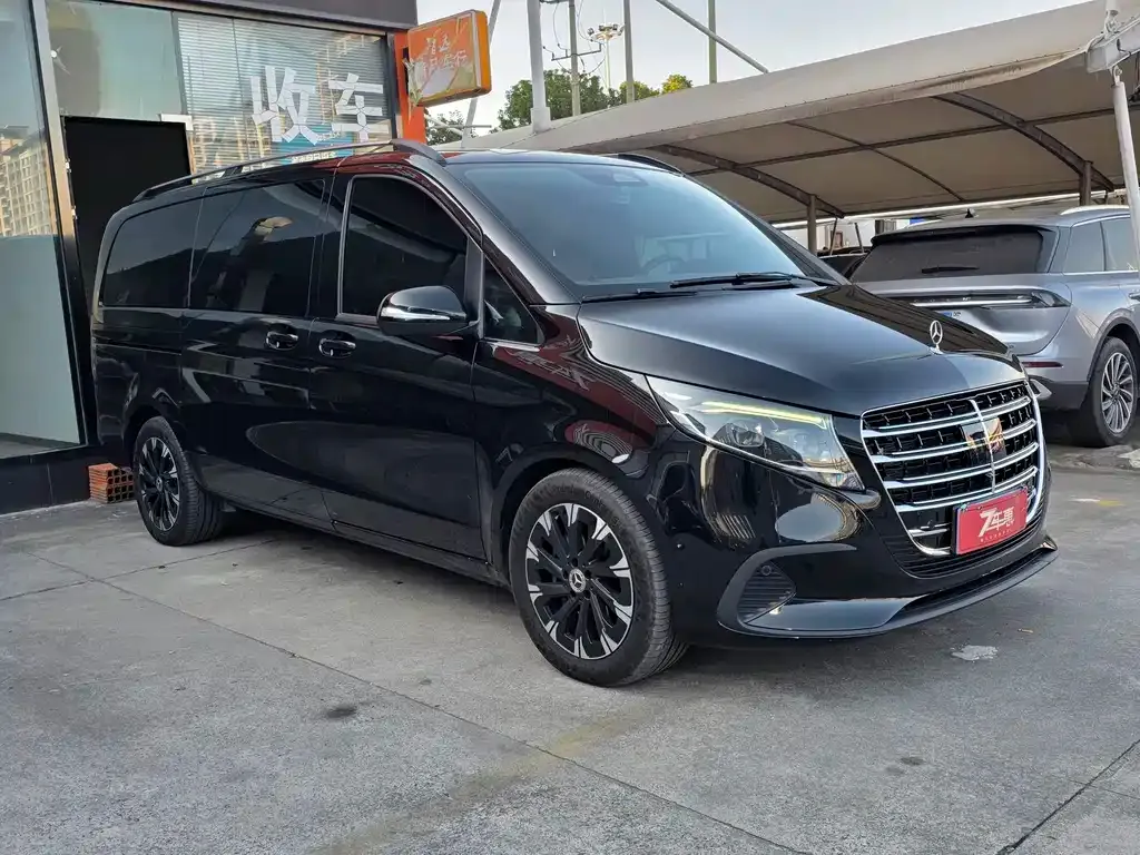 Mercedes-Benz V-Class 2024 из CN, фото 3