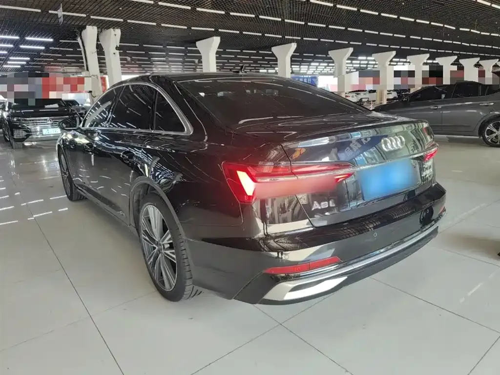 Audi A6L 2023 из CN, фото 5