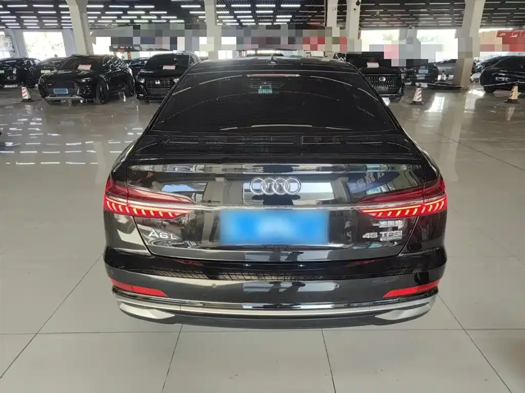 Audi A6L 2023 из CN, фото 6