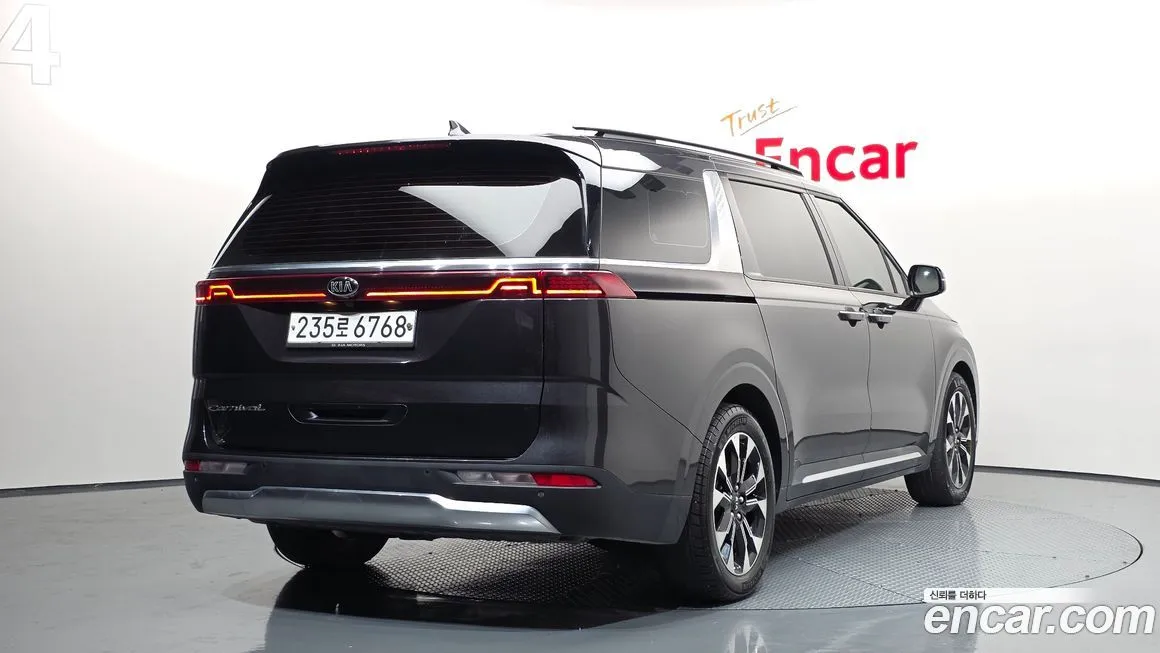 Kia Carnival — фото 2
