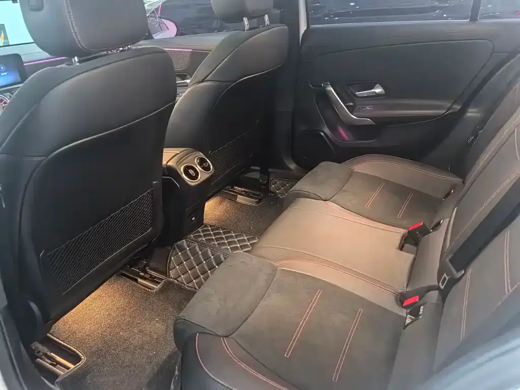 Mercedes-Benz A-Class 2023 из CN, фото 9