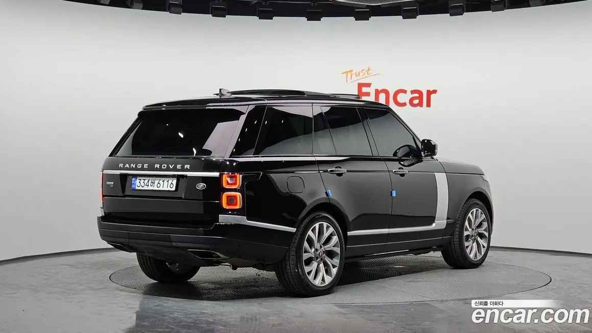 Land Rover Range Rover 2022 из KR, фото 2