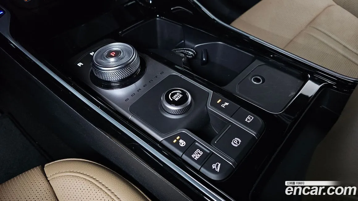 Kia Sorento — фото 9