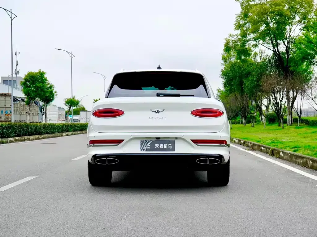 Bentley Bentayga 2021 из CN, фото 5