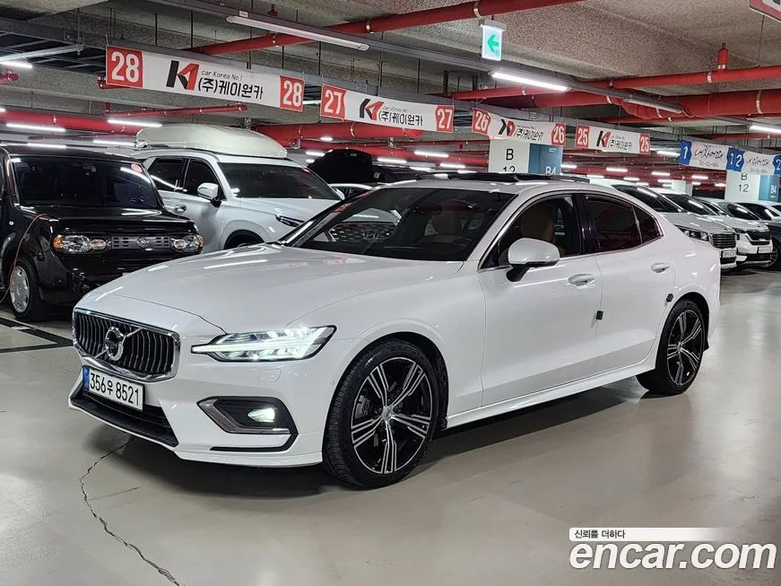 Volvo S60 2021 из KR, фото 1