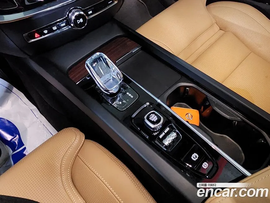 Volvo S60 2021 из KR, фото 9
