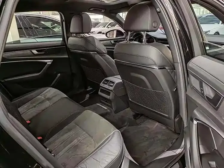 Audi A6L 2021 из CN, фото 5