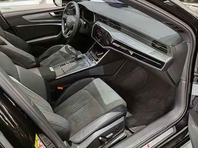 Audi A6L 2021 из CN, фото 7
