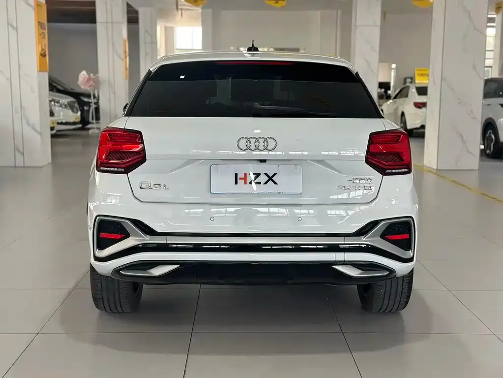 Audi Q2L 2025 из CN, фото 6