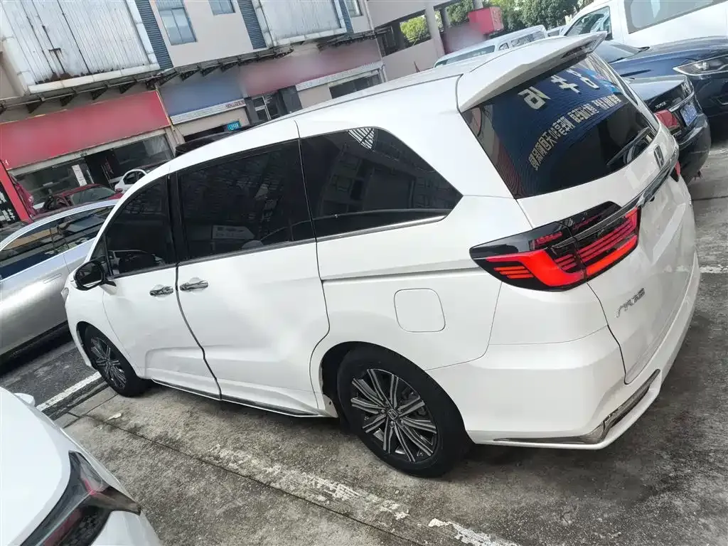 Honda Odyssey 2023 из CN, фото 5