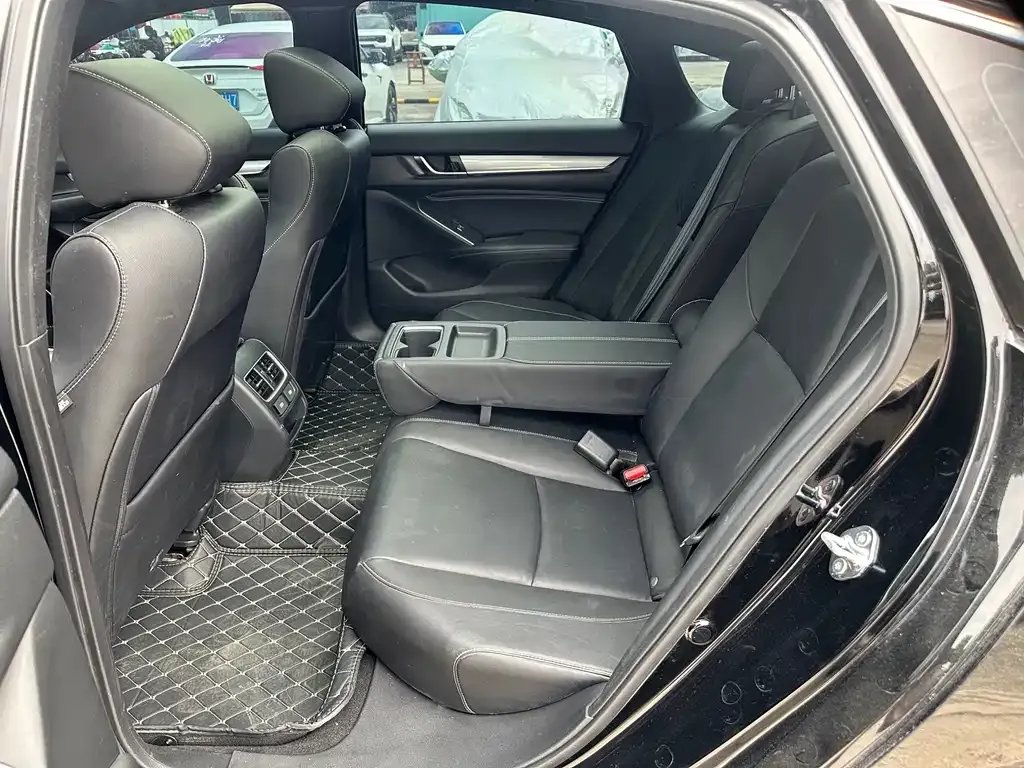 Honda Inspire 2023 из CN, фото 5