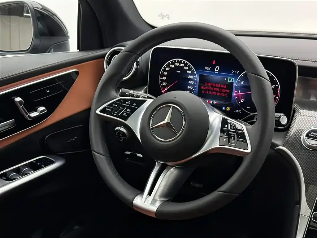 Mercedes-Benz GLC 2023 из CN, фото 9