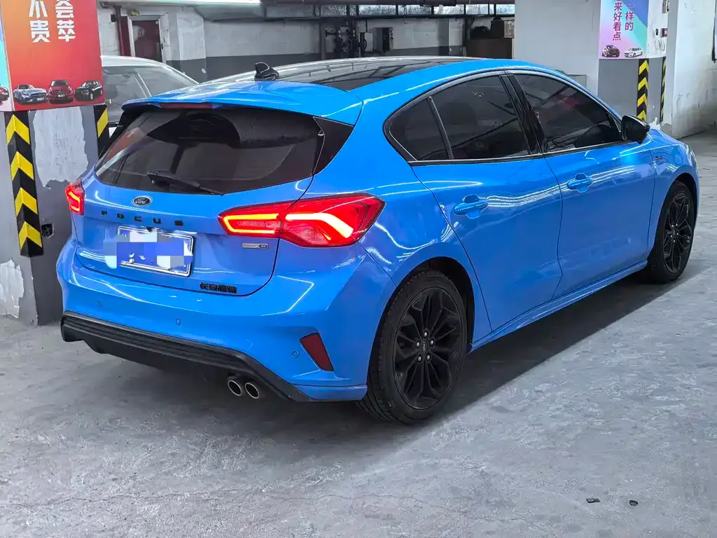 Ford Focus 2022 из CN, фото 4
