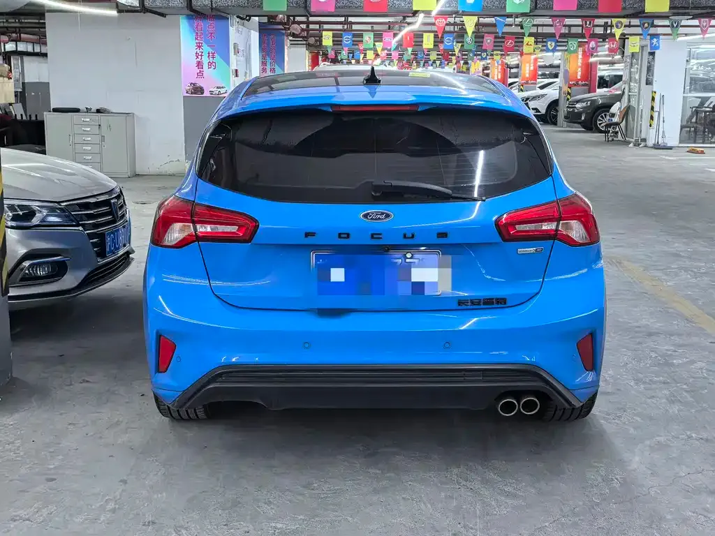 Ford Focus 2022 из CN, фото 5