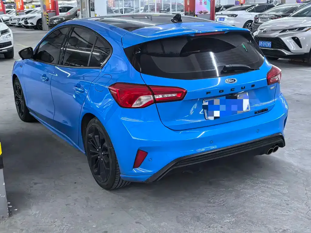 Ford Focus 2022 из CN, фото 6