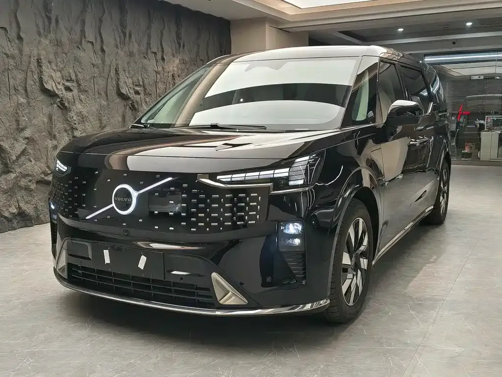 Volvo EM90 2025 из CN, фото 1