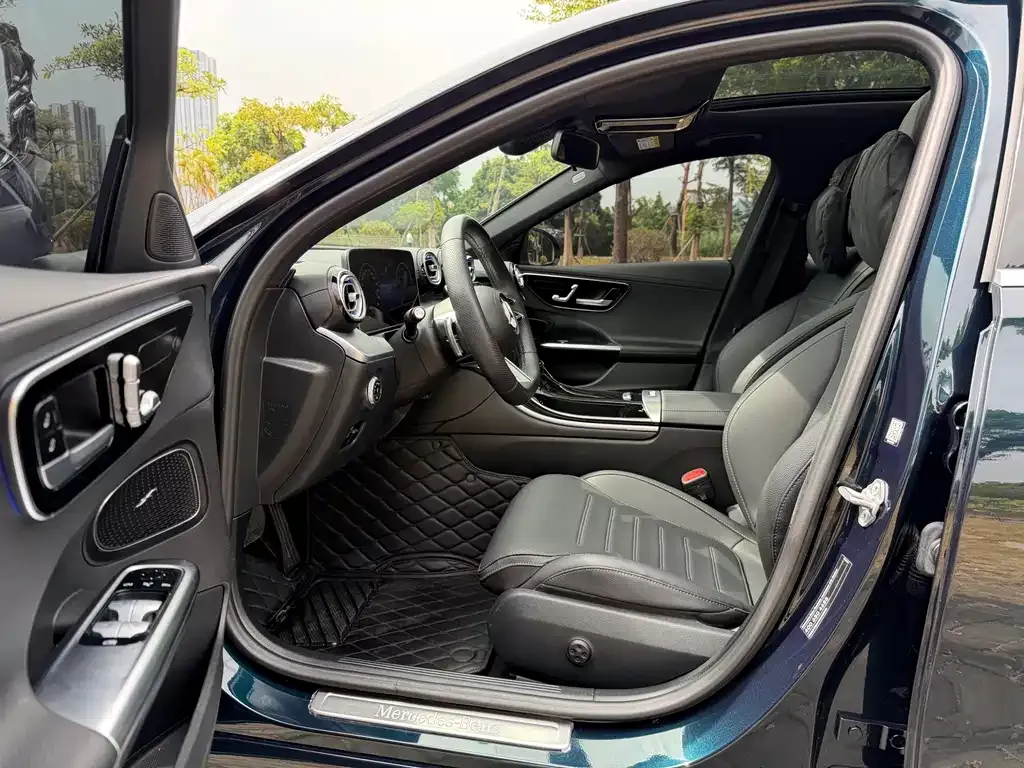 Mercedes-Benz C-Class 2023 из CN, фото 4