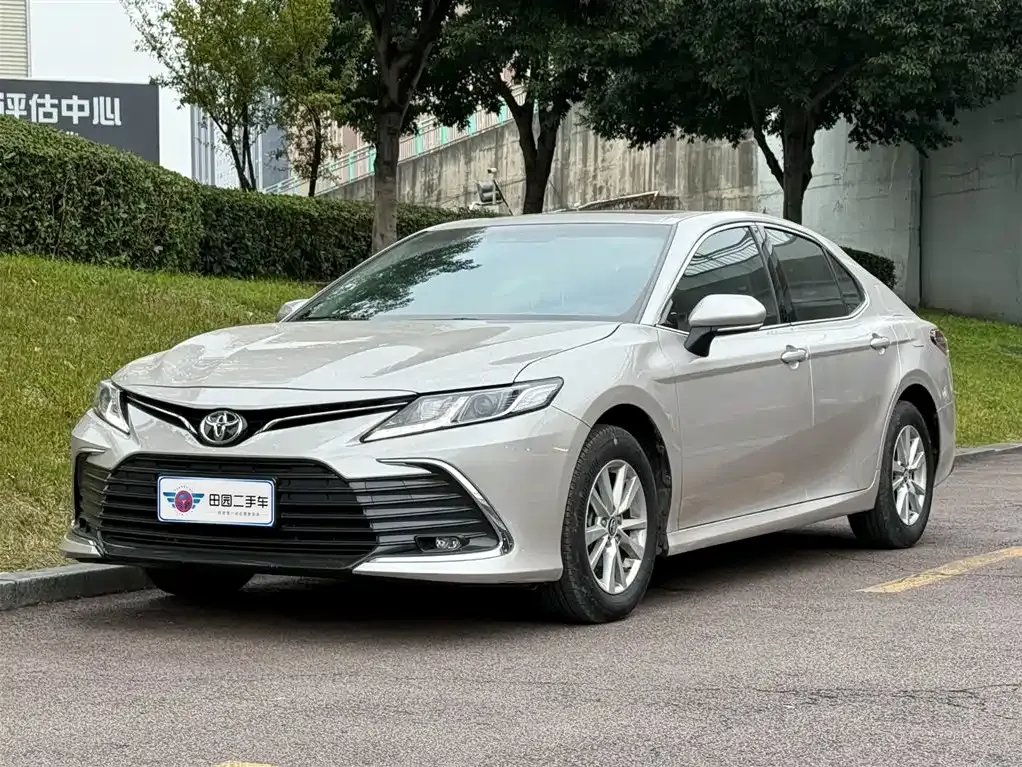 Toyota Camry 2024 из CN, фото 1