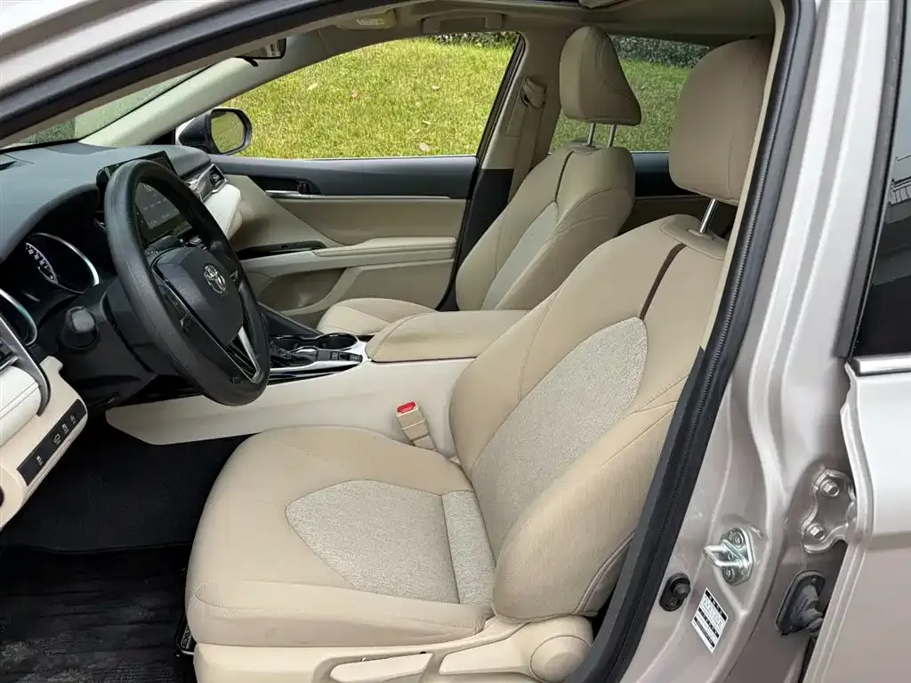 Toyota Camry 2024 из CN, фото 8